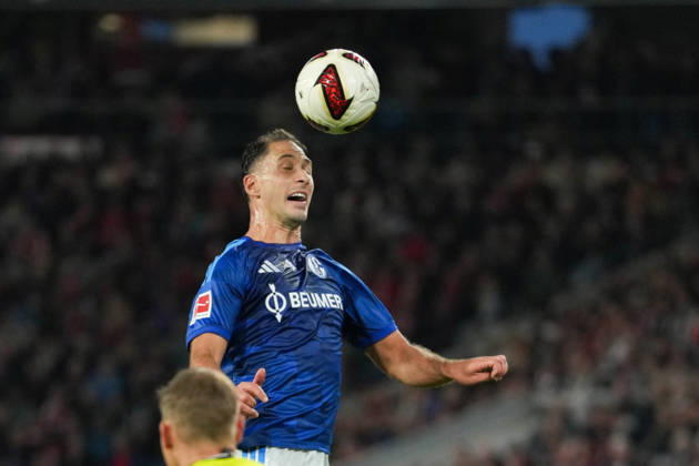 1. Bundesliga: SC Freiburg vs FC Schalke 04, 11.10.2026 Kopfball von Nikola KatiÄ‡ (FC Schalke 04, 25) 1. Bundesliga: SC Freiburg vs FC Schalke 04, Europa-Park-Stadion, 11.10.2026 DFB DFL REGULATIONS PROHIBIT ANY USE OF PHOTOGRAPHS AS IMAGE SEQUENCES AND OR QUASI-VIDEO. Copyright: xBEAUTIFULxSPORTS Boscox