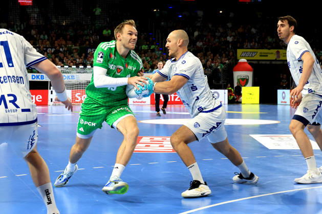 11.10.2026, GER Deutschland, Handball, 1.Bundesliga, 27.08.2026, Saison 2026 2027, Berlin, Fuechse Berlin vs TBV Lemgo Lippe Mathias Gidsel ( Fuechse Berlin 19 ), Christian O Sullivan ( Lemgo 9 ) nordphoto GmbH Engler Berlin Max-Schmeling-Halle Berlin Deutschland Copyright: xNordphotox xEnglerx
