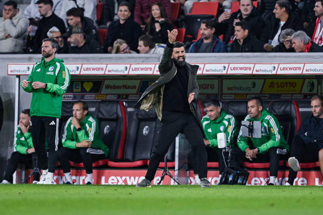 11.10.2026, Fussball, Saison 2026 2027, Bundesliga, SC Freiburg - FC Schalke 04, Trainer Miron Muslic (FC Schalke 04) xRHR-FOTO YYx Copyright: KROEGER RHR-FOTOx RHR-FOTO YY