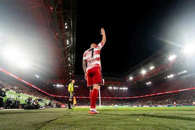 Deutschland: 3. Liga 2026 2027 Fortuna Düsseldorf vs. SC Verl 8. Spieltag 12.10.2026 Merkur Spiel-Arena (Nordrhein-Westfalen) Erik Wekesser (Fortuna Dusseldorf, 7) Ecke Copyright: xCelinaxLeiersx