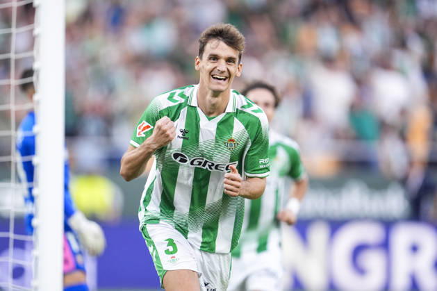 October 11, 2026, Sevilla, Sevilla, Spain: Diego Llorente of Real Betis Balompie celebrates a goal during the Spanish league, LaLiga EA Sports, football match played between Real Betis and CA Osasuna at La Cartuja stadium on October 11, 2026, in Sevilla, Spain. Real Betis V CA Osasuna - LaLiga EA Sports  - ZUMAa181 20261011_zaa_a181_280 Copyright: xJoaquinxCorcherox