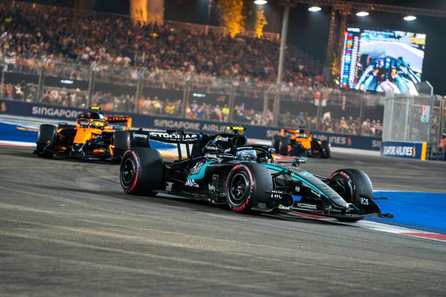 October 11, 2026, Singapore, Singapore: Andrea Kimi Antonelli (ITA) (Mercedes-AMG Petronas F1 Team) during the race of the Formula 1 Singapore Grand Prix 2026 at the Marina Bay Street Circuit. F1 2026: (Race) Singapore Grand Prix In Singapore, Singapore - 11 Oct 2026 - ZUMAs197 20261011_aaa_s197_124 Copyright: xLucaxMartinix