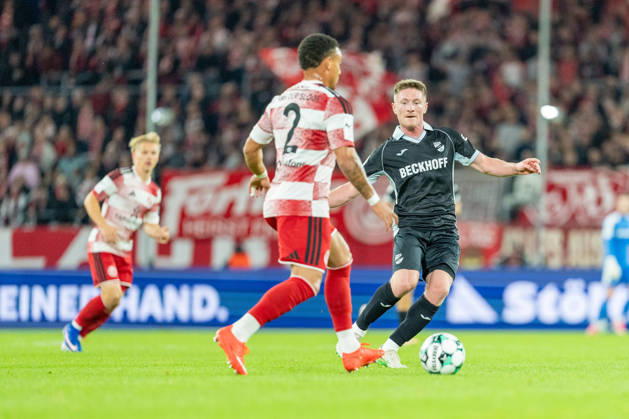 Dennis Waidner (SC Verl, 08) laeuft Steven van der Sloot (Fortuna Düsseldorf, 02) an Fortuna Duesseldorf vs. SC Verl, Fussball, 3.Liga, 8.Spieltag, Saison 2026 27, 12.10.2026, DFL REGULATIONS PROHIBIT ANY USE OF PHOTOGRAPHS AS IMAGE SEQUENCES AND OR QUASI-VIDEO, Fortuna Duesseldorf vs. SC Verl, Fussball, 3.Liga, 8.Spieltag, Saison 2026 27, 12.10.2026 Düsseldorf Copyright: xEibner-Pressefoto LukasxBaldygax EP_LBA