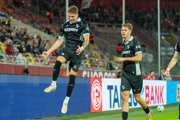 Tim Heike (SC Verl, 25) bejubelt sein Tor zum 1:1 mit einem Jubelsprung, Nick Seidel (SC Verl, 05) kommt dazu Fortuna Duesseldorf vs. SC Verl, Fussball, 3.Liga, 8.Spieltag, Saison 2026 27, 12.10.2026, DFL REGULATIONS PROHIBIT ANY USE OF PHOTOGRAPHS AS IMAGE SEQUENCES AND OR QUASI-VIDEO, Fortuna Duesseldorf vs. SC Verl, Fussball, 3.Liga, 8.Spieltag, Saison 2026 27, 12.10.2026 Düsseldorf Copyright: xEibner-Pressefoto LukasxBaldygax EP_LBA