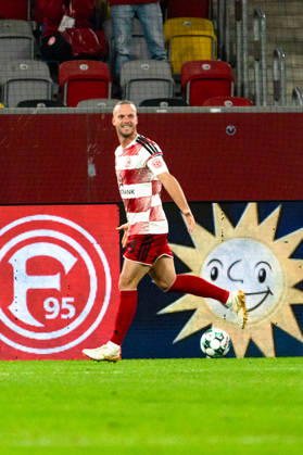 Deutschland: 3. Liga 2026 2027 Fortuna Düsseldorf vs. SC Verl 8. Spieltag 12.10.2026 Merkur Spiel-Arena (Nordrhein-Westfalen) Tor zum 2:1 durch Jorrit Hendrix (Fortuna Dusseldorf, 8) Jubel Freude Emotionen Torjubel Anas Slimani (Fortuna Dusseldorf, 34) Copyright: xCelinaxLeiersx