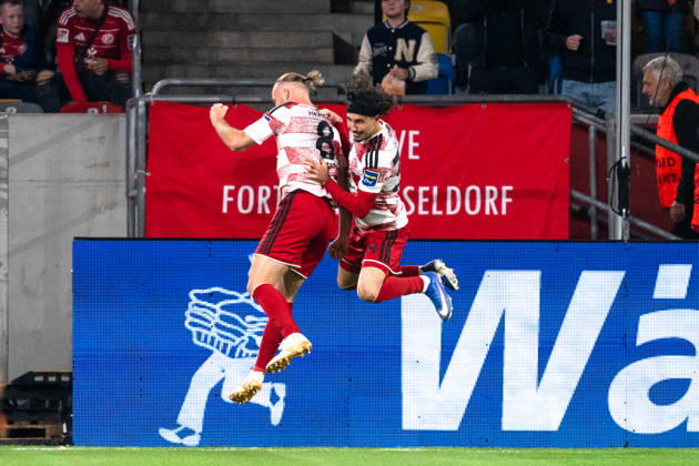 Deutschland: 3. Liga 2026 2027 Fortuna Düsseldorf vs. SC Verl 8. Spieltag 12.10.2026 Merkur Spiel-Arena (Nordrhein-Westfalen) Tor zum 2:1 durch Jorrit Hendrix (Fortuna Dusseldorf, 8) Jubel Freude Emotionen Torjubel Anas Slimani (Fortuna Dusseldorf, 34) Copyright: xCelinaxLeiersx