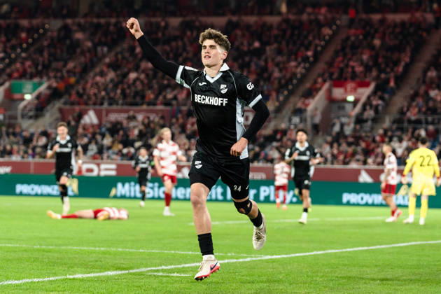 Deutschland: 3. Liga 2026 2027 Fortuna Düsseldorf vs. SC Verl 8. Spieltag 12.10.2026 Merkur Spiel-Arena (Nordrhein-Westfalen) Tor zum 2:2 durch Janne Berner (SC Verl, 34) Jubel Freude Emotionen Torjubel Copyright: xCelinaxLeiersx