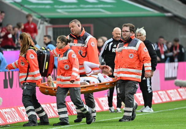 11.10.2026; Koeln; Fussball, Herren, Saison 2026 2027, 1. FC Koeln vs. Borussia Moenchengladbach Ellyes Skhiri (Koeln) muss verletzt vom Platz getragen werden DFL regulations prohibit any use of photographs as image sequences and or quasi-video. Rhein-Energie-Stadion Nordrhein-Westfalen Deutschland