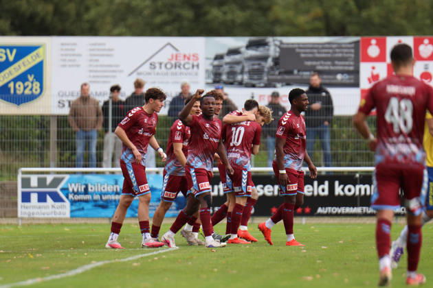 Fußball I Herren I Saison 2026-2027 I Regionalliga Nord I 13. Spieltag I SV Todesfelde - SC Weiche Flensburg I 11.10.2026 Ibrahim Bashiru Ali (26, SC Weiche Flensburg 08) mit der Faust nach oben Todesfelde Joda-Sportpark Schleswig Holstein Deutschland Copyright: xLobeca FabianxLamprechtx