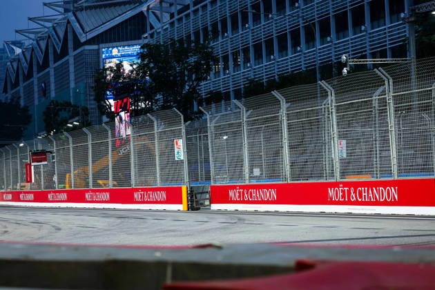 F1 - SINGAPORE GRAND PRIX 2026 Moet & Chandon branding sponsor during the 2026 Formula 1 Singapore Grand Prix, 17th round of the 2026 Formula One World Championship, WM, Weltmeisterschaft from October 9 to 11, 2026 on the Marina Bay Street Circuit, in Singapore, Singapore - SingaporeSingapore Copyright: xFLORENTxGOODENx