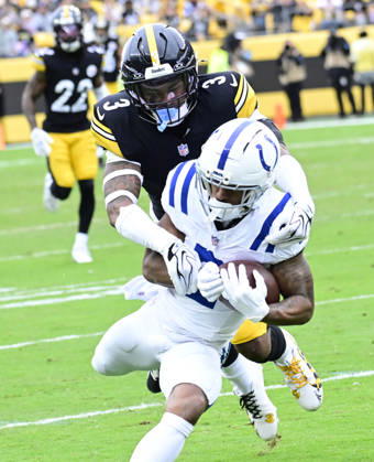 Indianapolis Colts wide receiver Josh Downs (2) pulls in a 42 yard pass with Pittsburgh Steelers safety Jaquan Brisker (3) in coverage during the second quarter at Acrisure Stadium on Sunday, October 11, 2026 in Pittsburgh.  PIT2026101112 ARCHIExCARPENTER