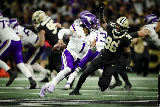 NEW ORLEANS, LA - OCTOBER 11: Kyler Murray 1 of the Minnesota Vikings looks to throw as Carl Granderson 96 of the New Orleans Saints pressures during the first half of a game at Caesars Superdome on October 11, 2026, in New Orleans, Louisiana. (Photo by Derick Hingle Icon Sportswire) NFL, American Football Herren, USA OCT 11 Vikings at Saints EDITORIAL USE ONLY Icon126261011003