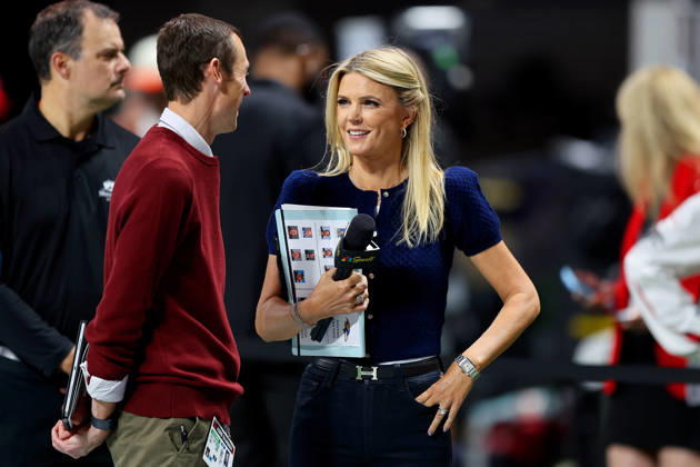 ATLANTA, GA - OCTOBER 11: NBC Sideline reporter Melissa Stark before the Sunday evening NFL, American Football Herren, USA game between the Atlanta Falcons and the Baltimore Ravens on October 11, 2026 at the Mercedes-Benz Stadium in Atlanta, Georgia. (Photo by David J. Griffin Icon Sportswire) NFL: OCT 11 Ravens at Falcons EDITORIAL USE ONLY Icon9532610113