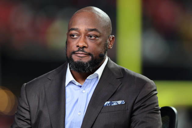 ATLANTA, GA - OCTOBER 11: Mike Tomlin before the Sunday evening NFL, American Football Herren, USA game between the Atlanta Falcons and the Baltimore Ravens on October 11, 2026 at the Mercedes-Benz Stadium in Atlanta, Georgia. (Photo by David J. Griffin Icon Sportswire) NFL: OCT 11 Ravens at Falcons EDITORIAL USE ONLY Icon9532610119