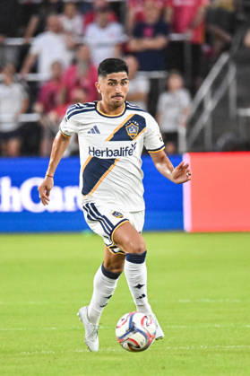 ST. LOUIS, MO - OCTOBER 11: Pablo Ruiz (17) of the LA Galaxy runs with the ball during the MLS, Fussball Herren, USA regular season match where St. Louis CITY SC hosted LA Galaxy on Sunday October 11th, 2026, at Energizer Park in St. Louis City, MO. (Photo by Rick Ulreich Icon Sportswire) SOCCER: OCT 11 MLS St. Louis CITY SC vs LA Galaxy EDITORIAL USE ONLY Icon26101108