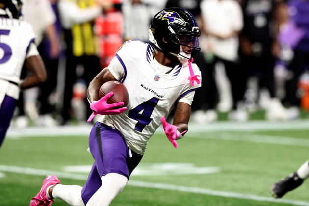ATLANTA, GA - OCTOBER 11: Zay Flowers (4) of the Baltimore Ravens carries the football during the Sunday evening NFL, American Football Herren, USA game between the Atlanta Falcons and the Baltimore Ravens on October 11, 2026 at the Mercedes-Benz Stadium in Atlanta, Georgia. (Photo by David J. Griffin Icon Sportswire) NFL: OCT 11 Ravens at Falcons EDITORIAL USE ONLY Icon9532610110122