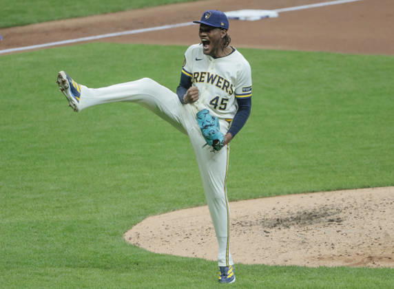 Milwaukee Brewers relief pitcher Abner Uribe (45) celebrates after striking out Los Angeles Dodgers Andy Pages with two men on base in the sixth inning of an MLB, Baseball Herren, USA National League Championship Series playoff game at American Family Field in Milwaukee, Wisconsin, on Sunday, October 11, 2026.  MIL20261011721 TANNENxMAURY