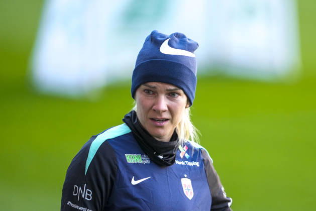 Soccer, training with the Norwegian women s national soccer team Oslo 20261012 Ada Hegreberg during training with the Norwegian women s national soccer team at Ullevaal Stadium ahead of the match against Romania Photo: Fredrik Varfjell, NTB, Oslo, Norway EDITORIAL USE ONLY RESTRICTED USE FOR BETTING COMPANIES  Copyright: xFredrikxVarfjellx xNTBx