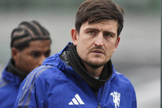 Manchester United, ManU Training, Champions League Harry Maguire of Manchester United walks out to the training pitches before the Manchester United Training Session at Carrington Training Centre, ahead of the UEFA Champions League Matchday 2 v Atletico Madrid, Manchester, England on 12 October 2026 Credit: Steve Flynn Every Second Media Editorial use only. All images are copyright Every Second Media Limited. No images may be reproduced without prior permission. Copyright: xIMAGO EveryxSecondxMediax ESM-2213-0010 StevexFlynnx xEveryxSecondxMediax