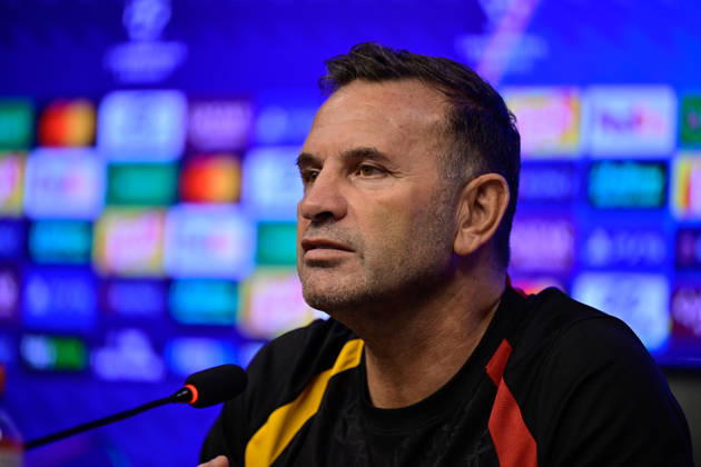 Ahead of Galatasaray v Barcelona - UEFA Champions League ISTANBUL, TURKIYE - OCTOBER 12: Galatasaray head coach Okan Buruk speaks during a press conference, PK, Pressekonferenz at the Kemerburgaz Metin Oktay Training Facilities in Istanbul, Turkiye, on October 12, 2026, ahead of the UEFA Champions League Matchday 2 clash between Galatasaray and Barcelona. Cem Tekkesinoglu Anadolu Istanbul Turkey. Editorial use only. Please get in touch for any other usage.  Copyright: x2026xAnadoluxCemxTekkesinoglux