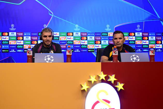 Ahead of Galatasaray v Barcelona - UEFA Champions League ISTANBUL, TURKIYE - OCTOBER 12: Galatasaray head coach Okan Buruk (R) and Galatasaray player Lucas Torreira (L) answer journalists questions during a press conference, PK, Pressekonferenz at the Kemerburgaz Metin Oktay Training Facilities in Istanbul, Turkiye, on October 12, 2026, ahead of their UEFA Champions League second matchweek clash against Barcelona. Cem Tekkesinoglu Anadolu Istanbul Turkey. Editorial use only. Please get in touch for any other usage.  Copyright: x2026xAnadoluxCemxTekkesinoglux