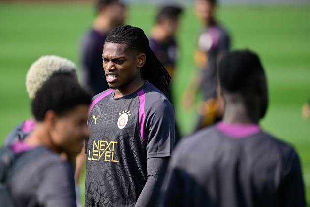 Galatasaray complete final training session in Istanbul ahead of Barcelona clash ISTANBUL, TURKIYE - OCTOBER 12: Galatasaray players complete their final training session ahead of their UEFA Champions League second-round match against Barcelona at the Kemerburgaz Metin Oktay Training Facility in Istanbul, Turkiye, on October 12, 2026. The training session, led by head coach Okan Buruk and open to the media for the first 15 minutes, began with warm-up exercises, continued with an 8-on-2 ball-possession drill and concluded with tactical preparations for the Barcelona match. Cem Tekkesinoglu Anadolu Istanbul Turkey. Editorial use only. Please get in touch for any other usage.  Copyright: x2026xAnadoluxCemxTekkesinoglux