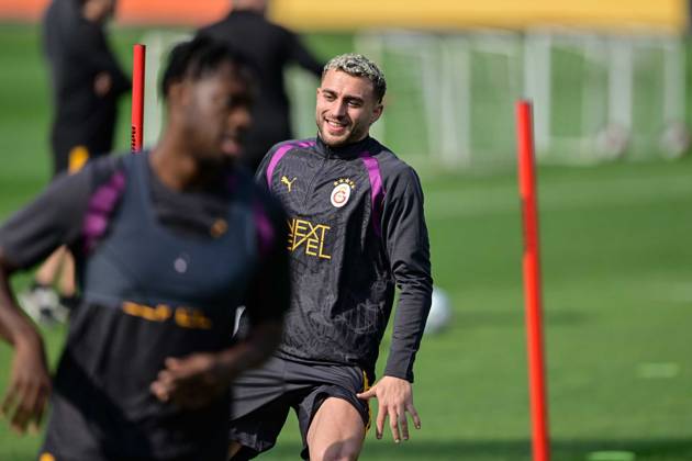 Galatasaray complete final training session in Istanbul ahead of Barcelona clash ISTANBUL, TURKIYE - OCTOBER 12: Galatasaray players complete their final training session ahead of their UEFA Champions League second-round match against Barcelona at the Kemerburgaz Metin Oktay Training Facility in Istanbul, Turkiye, on October 12, 2026. The training session, led by head coach Okan Buruk and open to the media for the first 15 minutes, began with warm-up exercises, continued with an 8-on-2 ball-possession drill and concluded with tactical preparations for the Barcelona match. Cem Tekkesinoglu Anadolu Istanbul Turkey. Editorial use only. Please get in touch for any other usage.  Copyright: x2026xAnadoluxCemxTekkesinoglux