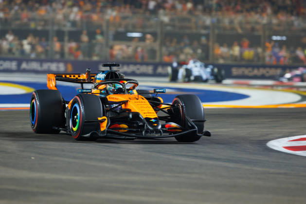 October 11, 2026, Singapore, Singapore: Oscar Piastri of Australia drives the (81) McLaren Mastercard F1 Team MCL40 during the F1 Grand Prix of Singapore at the Marina Bay Street Circuit. Formula 1, Singapore Grand Prix 2026 Race - 11 Oct 2026 - ZUMAs197 20261011_aaa_s197_820 Copyright: xGeorgexHitchensx
