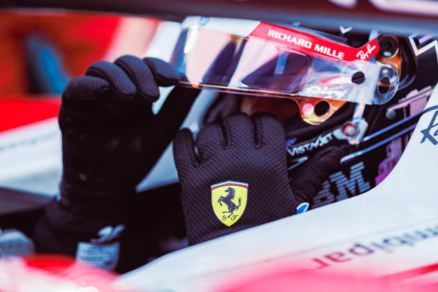 October 10, 2026, Singapore, Singapore: Charles Leclerc of Monaco and the Scuderia Ferrari HP on the grid before the sprint race ahead of the F1 Grand Prix of Singapore at the Marina Bay Street Circuit. Formula 1, Singapore Grand Prix 2026, Saturday Sprint Race - 10 Oct 2026  - ZUMAs197 20261010_aaa_s197_1131 Copyright: xGeorgexHitchensx