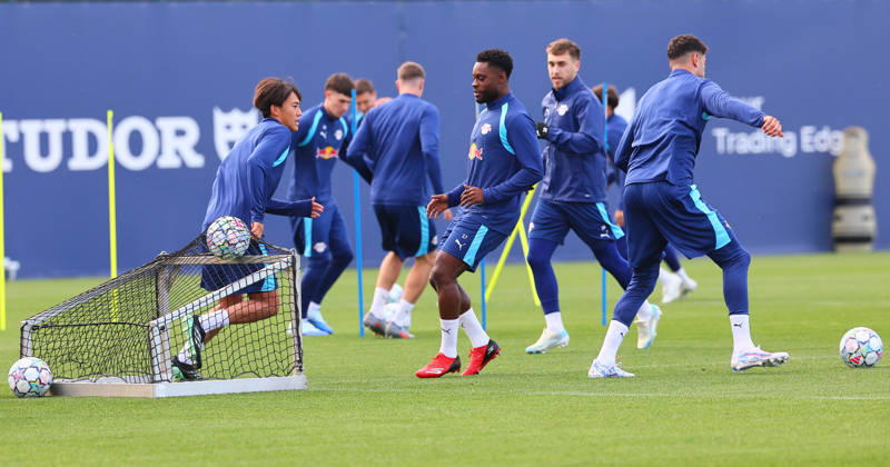 RB Leipzig - Training Champions League Leipzig, 12.10.2026, RB Akademie, UEFA Champions League , RB Leipzig - Abschlusstraining am Vortag von RBLeipzig v. PSV Eindhoven , Im Bild: Ridle Baku (mitte, RB Leipzig) ,