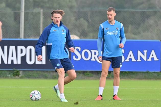 Foto IPP Felice De Martino Castel Volturno (Ce) 12 10 2026 Allenamento Napoli pre gara Champions League con il Villareal Nella foto: Scott McTominay Italy Photo Press World Copyright Castel Volturno italy ITALY  Copyright: xR4924_italyphotopressx