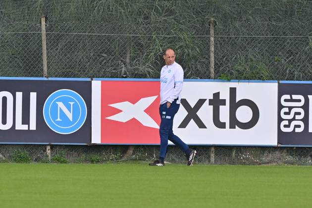 Foto IPP Felice De Martino Castel Volturno (Ce) 12 10 2026 Allenamento Napoli pre gara Champions League con il Villareal Nella foto: Massimiliano Allegri Italy Photo Press World Copyright Castel Volturno italy ITALY  Copyright: xR4924_italyphotopressx