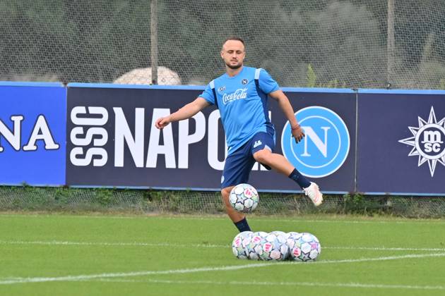 Foto IPP Felice De Martino Castel Volturno (Ce) 12 10 2026 Allenamento Napoli pre gara Champions League con il Villareal Nella foto: Stanislav Lobotka Italy Photo Press World Copyright Castel Volturno italy ITALY  Copyright: xR4924_italyphotopressx