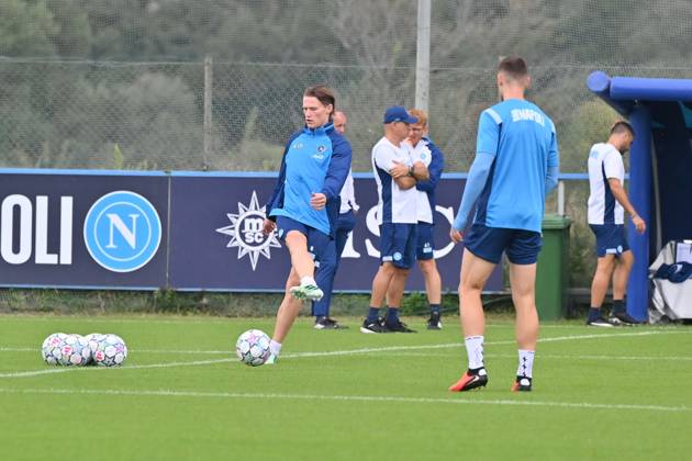 Foto IPP Felice De Martino Castel Volturno (Ce) 12 10 2026 Allenamento Napoli pre gara Champions League con il Villareal Nella foto: Scott McTominay Italy Photo Press World Copyright Castel Volturno italy ITALY  Copyright: xR4924_italyphotopressx