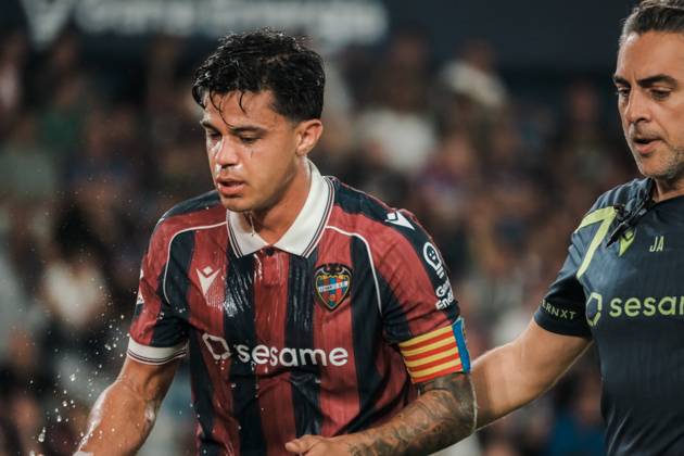 RECORD DATE NOT STATED ESP: LaLiga EA Sports UD Levante v Sevilla FC Roger Brugue of Levante during LaLiga EA Sports, between UD Levante v Sevilla CF played at Ciudad de Valencia Stadium in Valencia on October 12, 2026 in Spain; Valencia Spain Futbol Copyright: xAgenciaxLOFx