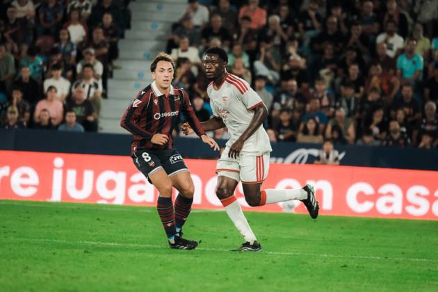 RECORD DATE NOT STATED ESP: LaLiga EA Sports UD Levante v Sevilla FC Jon Ander Olasagasti of Levante during LaLiga EA Sports, between UD Levante v Sevilla CF played at Ciudad de Valencia Stadium in Valencia on October 12, 2026 in Spain; Valencia Spain Futbol Copyright: xAgenciaxLOFx