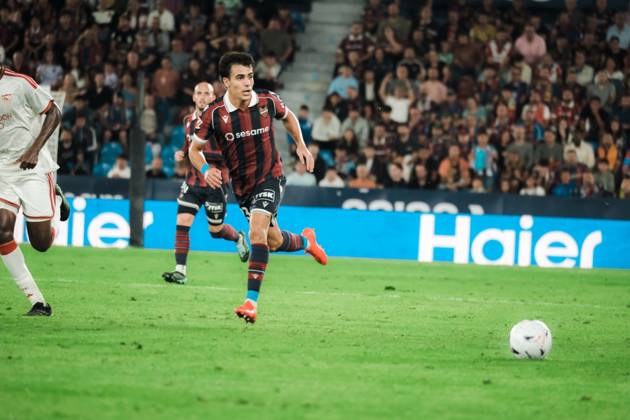 RECORD DATE NOT STATED ESP: LaLiga EA Sports UD Levante v Sevilla FC Manu Sanchez of Levante during LaLiga EA Sports, between UD Levante v Sevilla CF played at Ciudad de Valencia Stadium in Valencia on October 12, 2026 in Spain; Valencia Spain Futbol Copyright: xAgenciaxLOFx