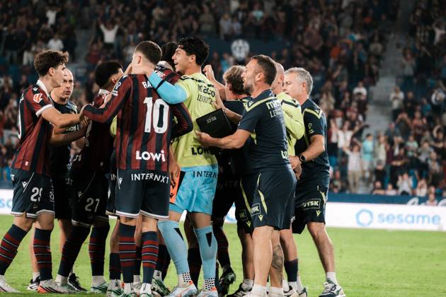 RECORD DATE NOT STATED ESP: LaLiga EA Sports UD Levante v Sevilla FC players of Levante celebrate during LaLiga EA Sports, between UD Levante v Sevilla CF played at Ciudad de Valencia Stadium in Valencia on October 12, 2026 in Spain; Valencia Spain Futbol Copyright: xAgenciaxLOFx