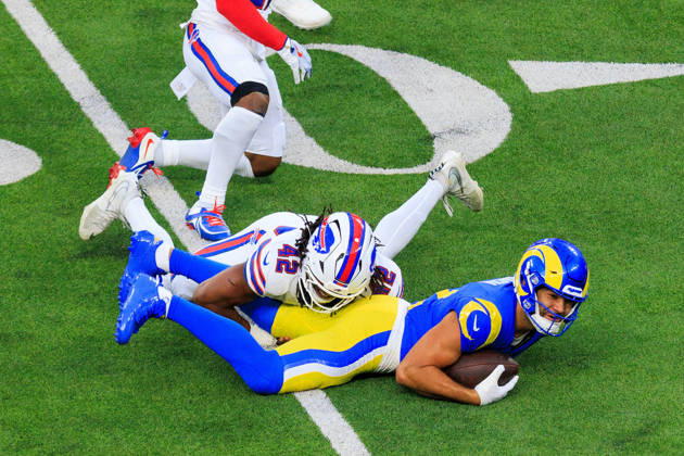 October 12, 2026, Inglewood, California, USA: 12 Puka Nacua, WR of the Los Angeles Rams is tackled by 42 Dorian Williams, LB of the Buffalo Bills during a regular NFL, American Football Herren, USA game against the Buffalo Bills on Monday October 12, 2026 at SoFi Stadium in Inglewood, California. Rams lose to Bills, 34-37 in overtime. JAVIER ROJAS PI Rams Vs. Bills - ZUMAp124 20261012_zaa_p124_045 Copyright: xJavierxRojasx