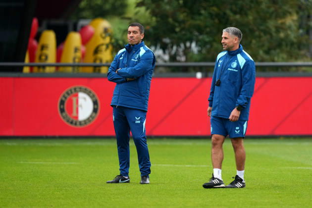Training Champions League Feyenoord Rotterdam 2026 2027 Rotterdam - Coach Giovanni van Bronckhorst of Feyenoord Rotterdam and Assistant coach Said Bakkati of Feyenoord Rotterdam look on during a training before the Champions League match against Como 1907. The training is set at Trainingscomplex 1908 on 13 October 2026 in Rotterdam, Netherlands. (Hero Images Yannick Verhoeven) Copyright: xYannickxVerhoevenx
