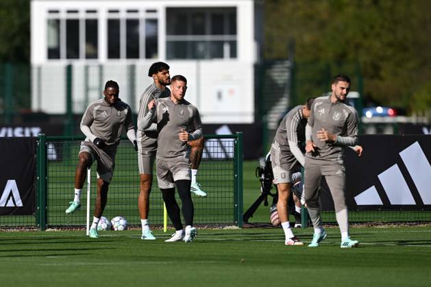 Aston Villa completes preparations for UCL clash against Fenerbahce TAMWORTH, UNITED KINGDOM - OCTOBER 13: Aston Villa team completes its preparations for the UEFA Champions League second matchday against Fenerbahce with a training session at the Bodymoor Heath Training Ground, in Tamworth, United Kingdom on October 13, 2026. Rasid Necati Aslim Anadolu Tamworth United Kingdom. Editorial use only. Please get in touch for any other usage.  Copyright: x2026xAnadoluxRasidxNecatixAslimx