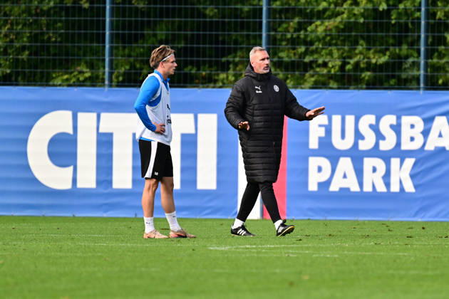 13.10.2026, Fußball, Herren, 2.BL (Bundesliga), Saison 2026 2027, Holstein Kiel Training, KSV Trainer Tim Walter Kiel, nähe Holstein-Stadion Projensdorf, Trainingszentrum, N Schleswig-Holstein Deutschland