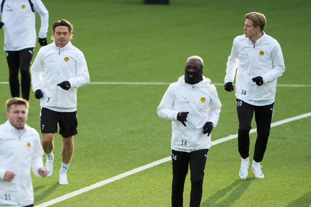 Champions League: Bodo Glimt vs. Borussia Dortmund; Bodo, October 13, 2026; Patrick Erg (left) and Jens Petter Hauge at Bodo Glimt’s training session at Aspmyra Stadium, the day of the Champions League match between Bodo Glimt and Borussia Dortmund. Photo: Terje Pedersen, NTB, Bodo, Norway. EDITORIAL USE ONLY. RESTRICTED USE FOR BETTING COMPANIES.  Copyright: xTerjexPedersenx xNTBx