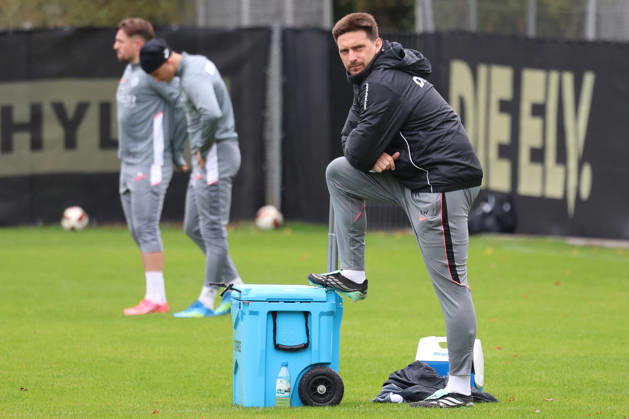 13.10.2026, xrekx, Fussball 1.Bundesliga , SV Elversberg - Training v.l. Vincent Wagner Trainer (SV 07 Elversberg) St. Ingbert
