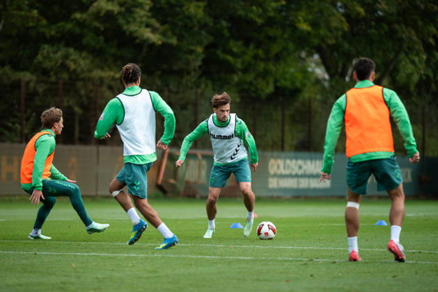 13.10.2026, GER, Fussball, Herren, 1. Bundesliga, Saison 2026 2027, Training, SV Werder Bremen Olivier Deman ( Werder Bremen, 02 ) am Ball Bremen Trainingsgelände Weserstadion Bremen Deutschland Copyright: xNordphoto Memmlerx