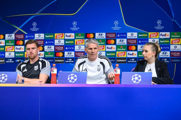 SOCCER - UEFA CL, LASK vs Liverpool LINZ,AUSTRIA,13.OCT.26 - SOCCER - UEFA Champions League, Linzer ASK vs Liverpool FC, preview, press conference, PK, Pressekonferenz LASK. Image shows Kasper Joergensen, head coach Dietmar Kuehbauer and press officer Nathalie Melcher (LASK).  GEPAxpictures xChristianxMoser