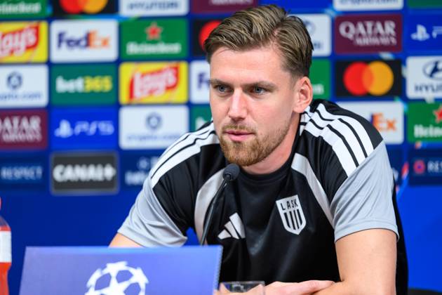 SOCCER - UEFA CL, LASK vs Liverpool LINZ,AUSTRIA,13.OCT.26 - SOCCER - UEFA Champions League, Linzer ASK vs Liverpool FC, preview, press conference, PK, Pressekonferenz LASK. Image shows Kasper Joergensen (LASK).  GEPAxpictures xChristianxMoser