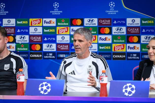 SOCCER - UEFA CL, LASK vs Liverpool LINZ,AUSTRIA,13.OCT.26 - SOCCER - UEFA Champions League, Linzer ASK vs Liverpool FC, preview, press conference, PK, Pressekonferenz LASK. Image shows head coach Dietmar Kuehbauer (LASK).  GEPAxpictures xChristianxMoser