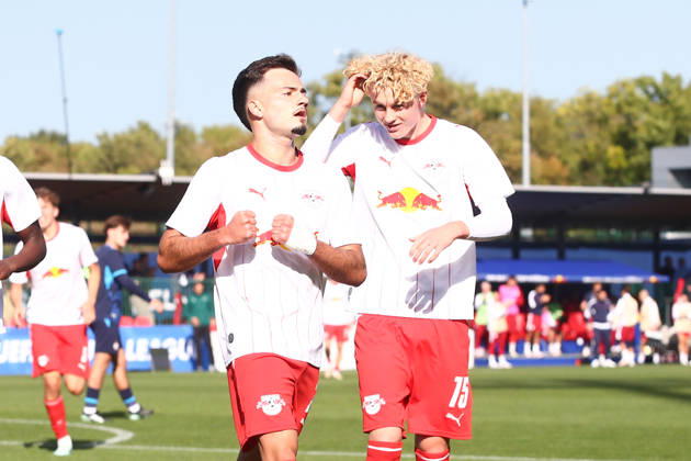 RB Leipzig U19 - PSV Eindhoven U19 UEFA Youth League Leipzig, 13.10.2026, Trainingszentrum am Cottaweg, Fußball, Saison 2026 2027, U19 Junioren, UEFA Youth League, 2. Spieltag , RB Leipzig U19 - PSV Eindhoven U19 , Im Bild: Tor für RB Leipzig, Torjubel nach dem 1:0, Torschütze Din Klapija (21, RB) , Nur für journalistische Zwecke! For editorial use only! , UEFA regulations prohibit any use of photographs as image sequences and or quasi-video. ,