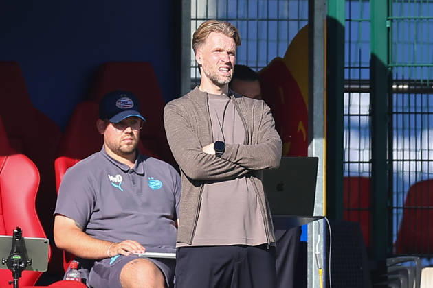 RB Leipzig U19 - PSV Eindhoven U19 UEFA Youth League Leipzig, 13.10.2026, Trainingszentrum am Cottaweg, Fußball, Saison 2026 2027, U19 Junioren, UEFA Youth League, 2. Spieltag , RB Leipzig U19 - PSV Eindhoven U19 , Im Bild: Trainer Jasper Waalkens (Eindhoven) , Nur für journalistische Zwecke! For editorial use only! , UEFA regulations prohibit any use of photographs as image sequences and or quasi-video. ,